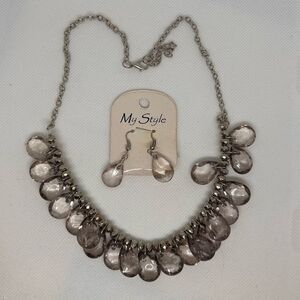 Silver and Cream Jewelry Set 1A